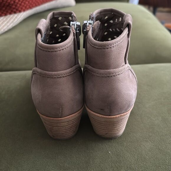 Dolce Vita Spence Nubuck Leather Woven Western Ankle Bootie, Taupe, Sz. 6 - Picture 7 of 8